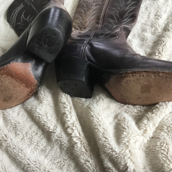 Biltrite Distressed Cowgirl Boots - Picture 3 of 10
